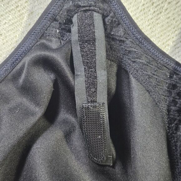 Brooks Fiona Sports Bra 34DD Running Adjustable Straps 350064 Black - Picture 7 of 9